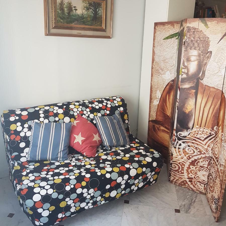 Grandma House Apartment Rom